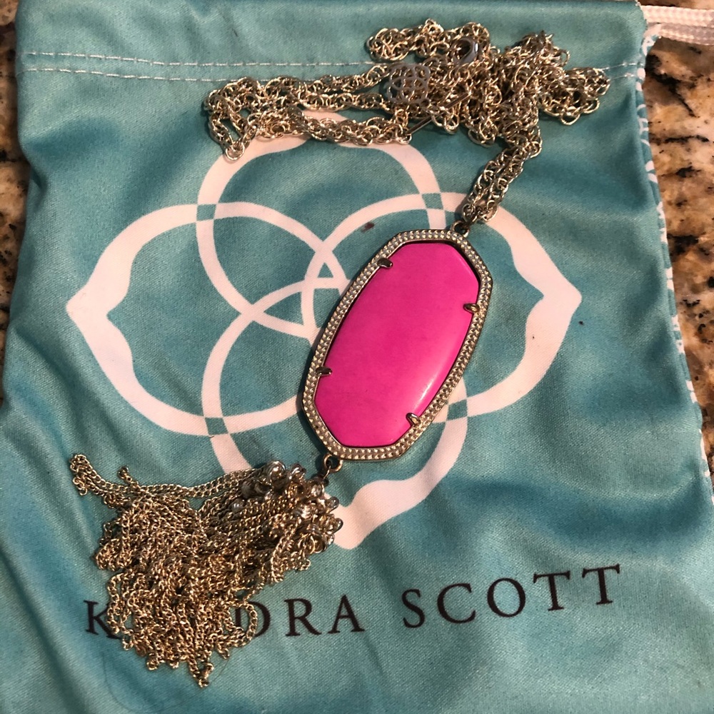 KENDRA SCOTT NECKLACE
